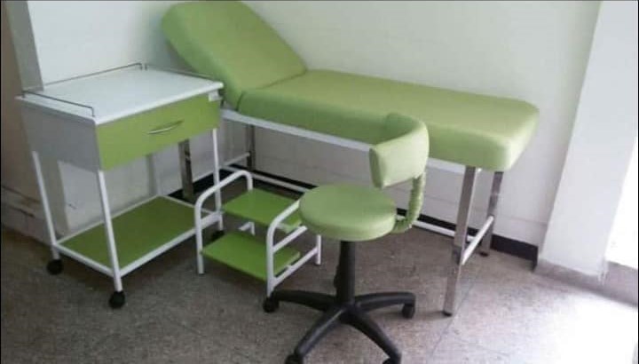 Ensemble divan d'examen