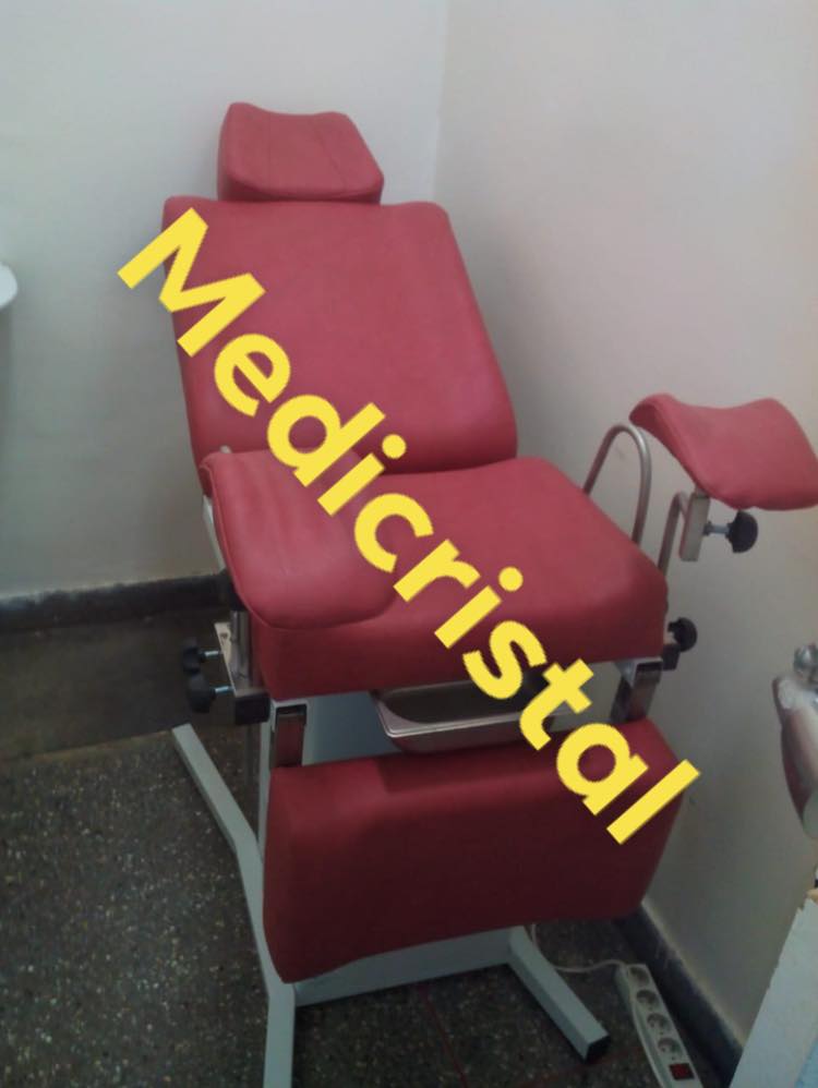 Fauteuil d'examen gynécologique