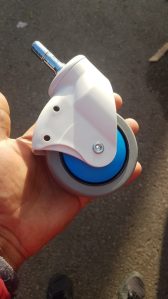 Je cherche des pièces d`équipement médical (Coriton)